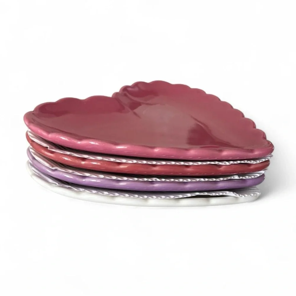 Williams Sonoma heart shaped plate set